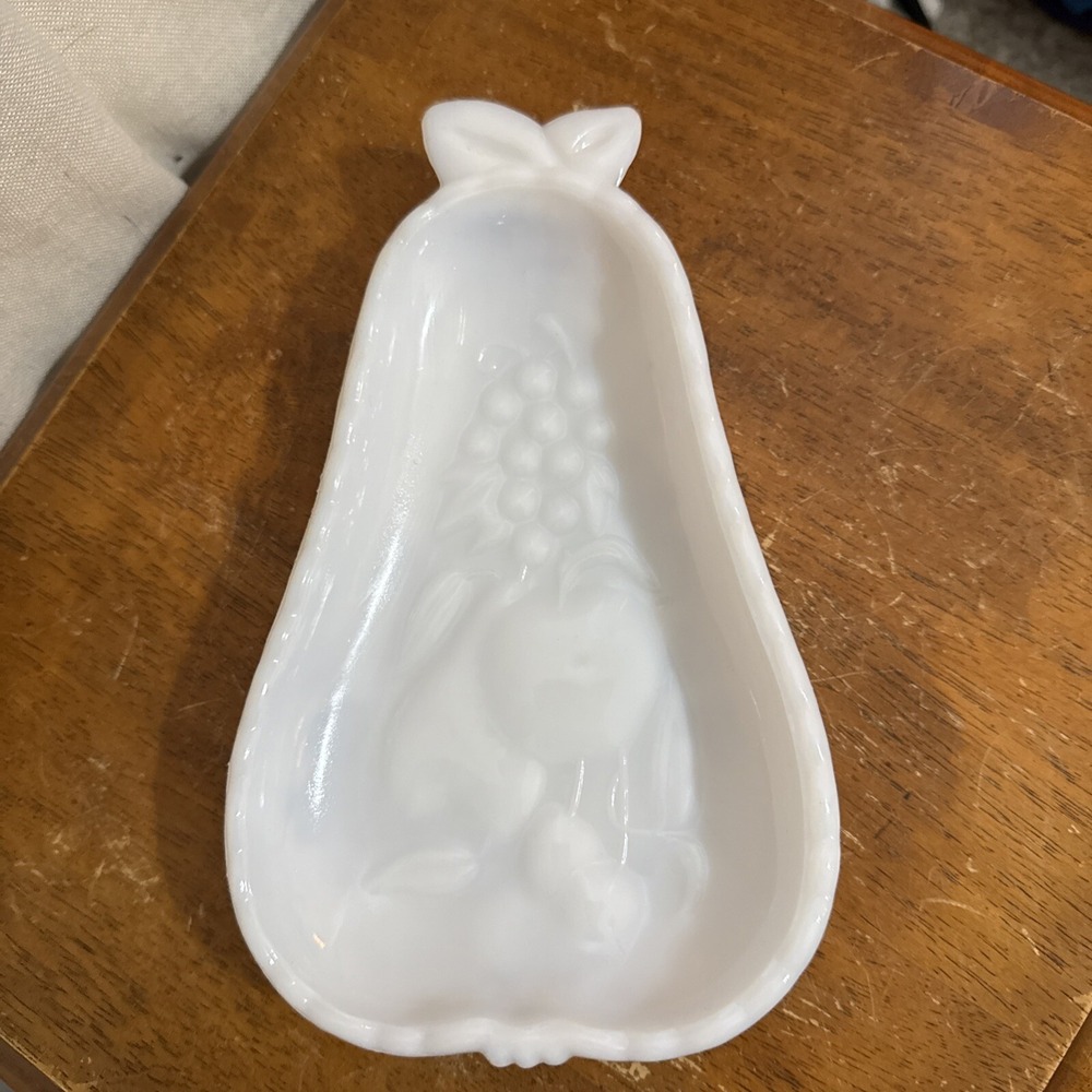 Vintage Antique Pear Shaped Milk Glass Jewelry Key Trinket Dish